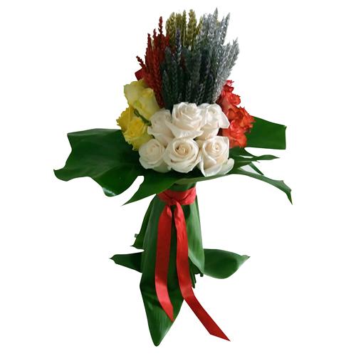 Bouquet de Rosas Multicolor com Espigas
